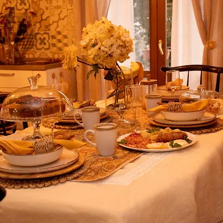 فندق مبيت وإفطار The Oaks *