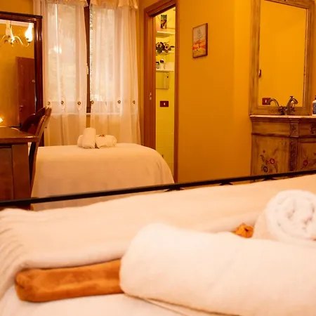 The Oaks فندق مبيت وإفطار Spigno Saturnia