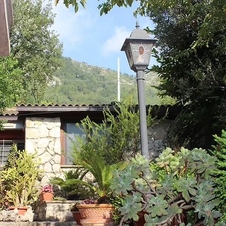 The Oaks * Spigno Saturnia
